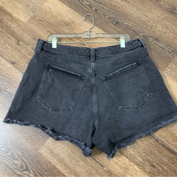 Abercrombie & Fitch Womens black the 90s cutoff relaxed high rise jean shorts 16 - Picture 2 of 5